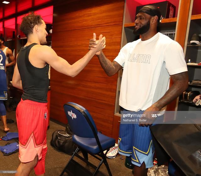 也正是这些 也正是这些